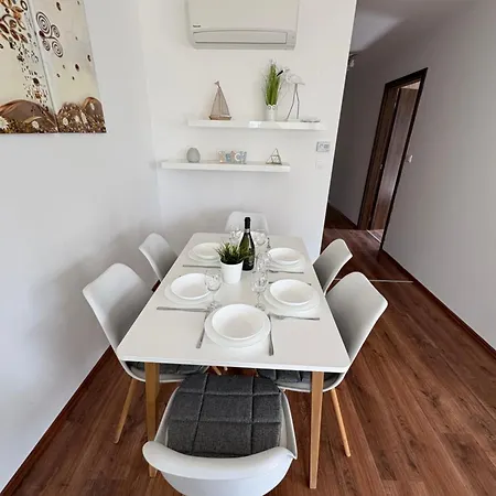 Silver Gull Apartman *